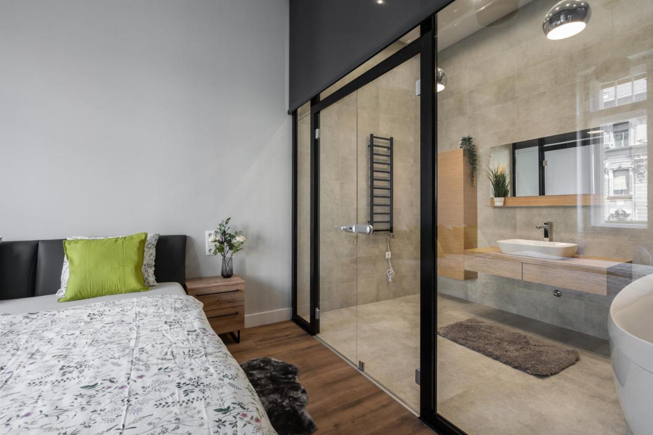 Buenos Boutique - A/C, 2 Bathrms, Amazing View Budapeste Exterior foto