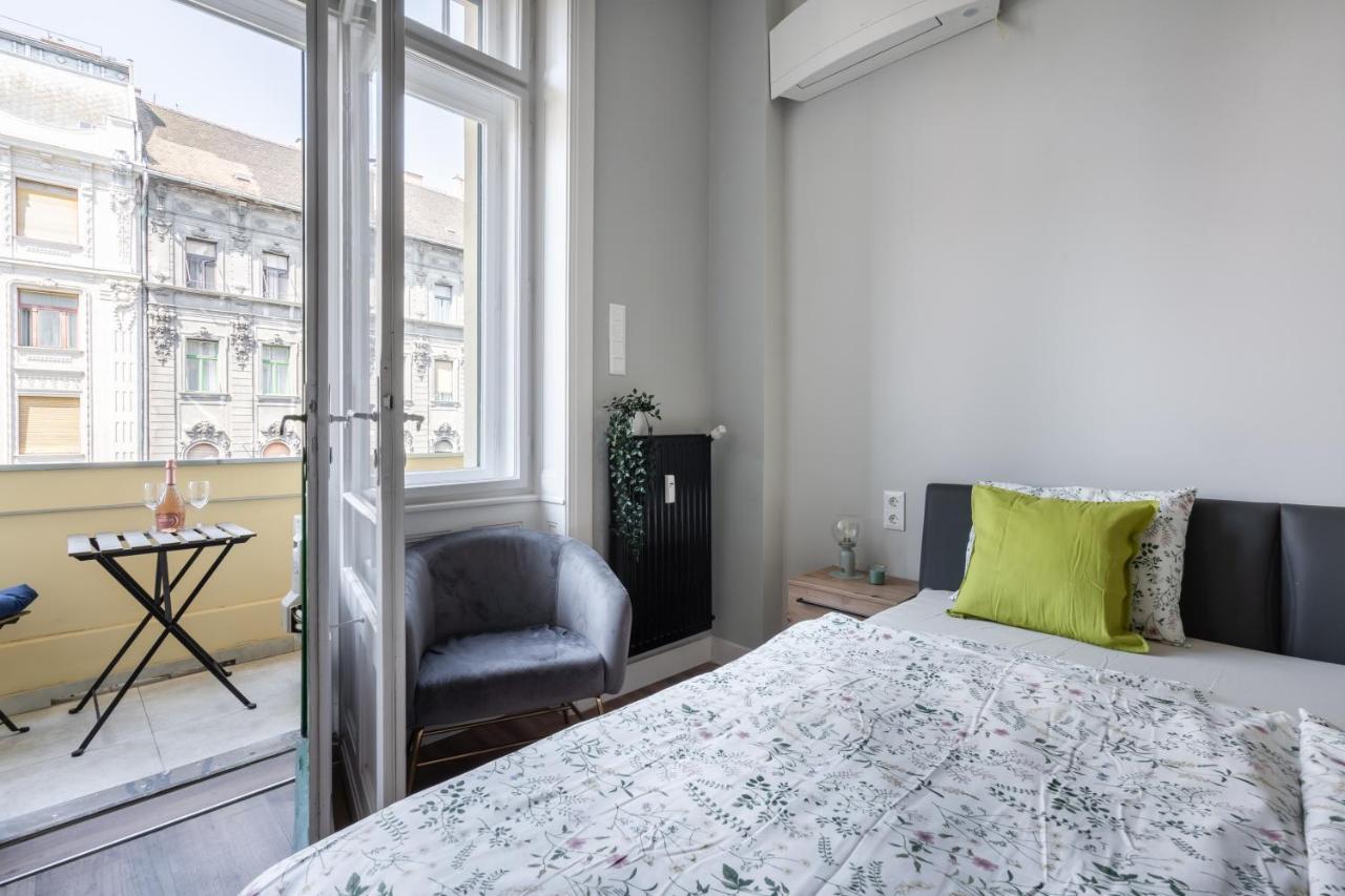 Buenos Boutique - A/C, 2 Bathrms, Amazing View Budapeste Exterior foto